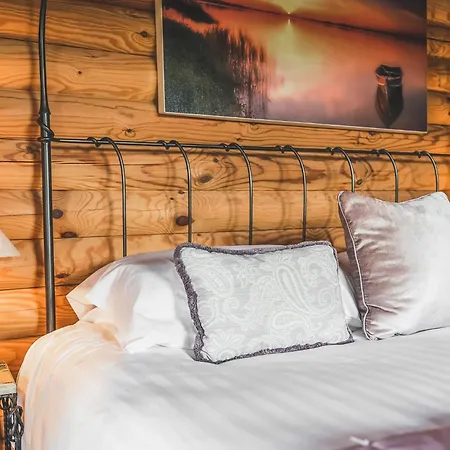 Sun Hill Lodges