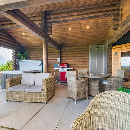 Sun Hill * Constable Burton